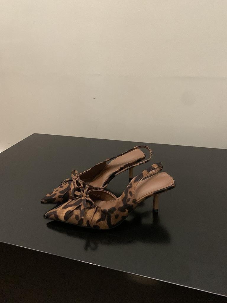 Niche high heels leopard print bag head sandals fairy shoes 2025 new spring and summer pointed bow single shoes