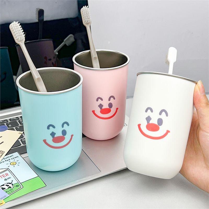 

Smiling Clown Cartoon Style Mouthwash Cup & Toothbrush Holder Standard