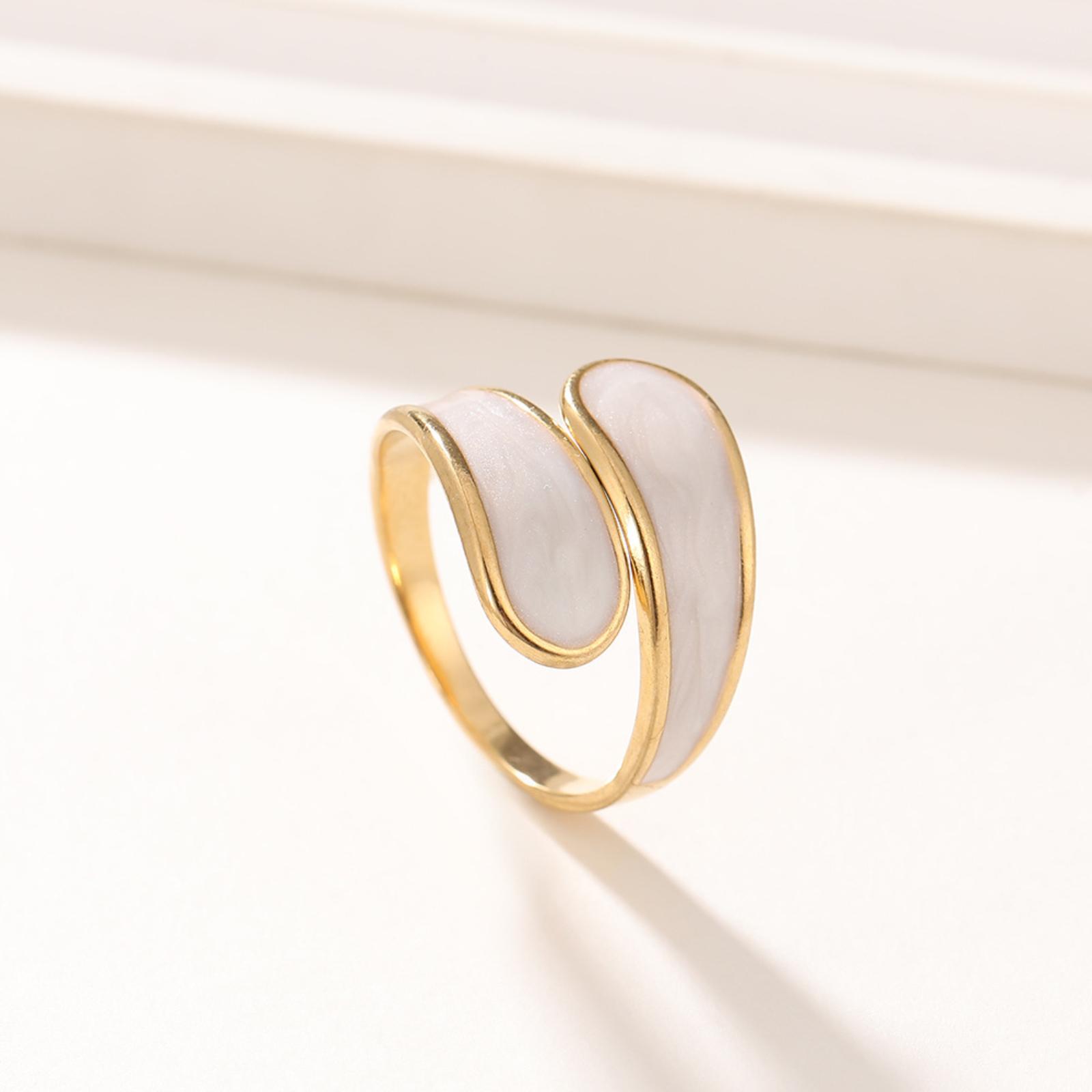 

Відкрита каблучка з вісьмома серцями та вісьмома стрілами One Size