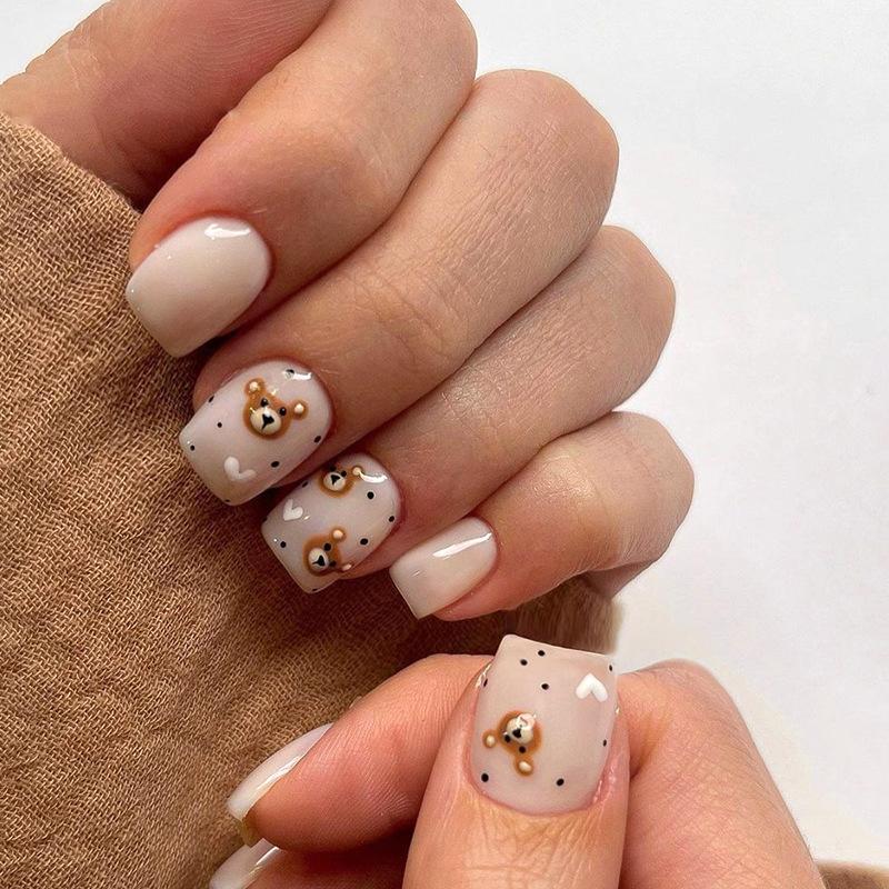 Jesień i zima uroczy toffi miś krótkie kwadratowe europejskie i amerykańskie jesienne białe sztuczne paznokcie można mieszać
