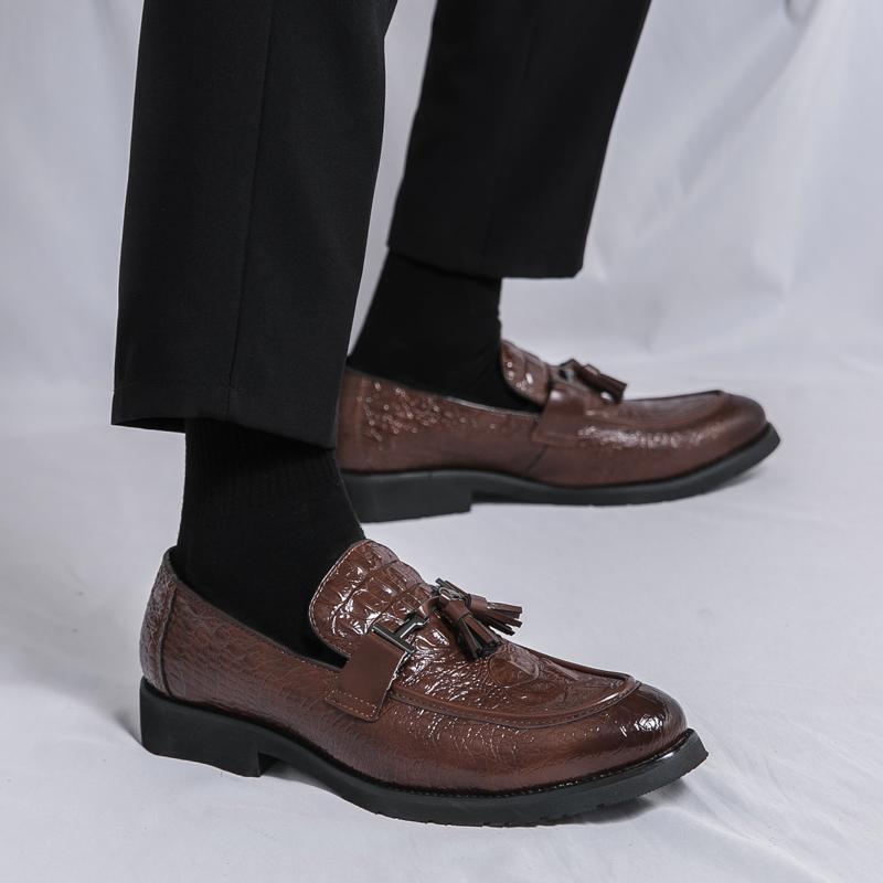 Classic Brand Elegant Brown Men's Leather Casual Shoes Crocodile Pattern High-quality Business Formal Shoes Versatile Loafers
