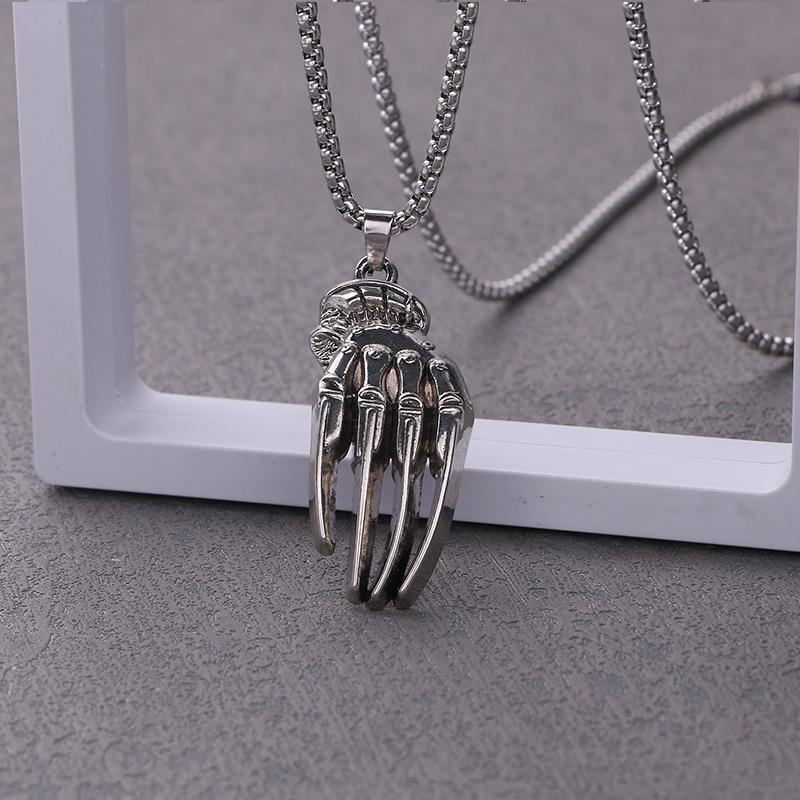 Anime Exaggerated Male Ghost Claw Retro Hip-hop Accessories Trendy Jewelry Pendant Necklace
