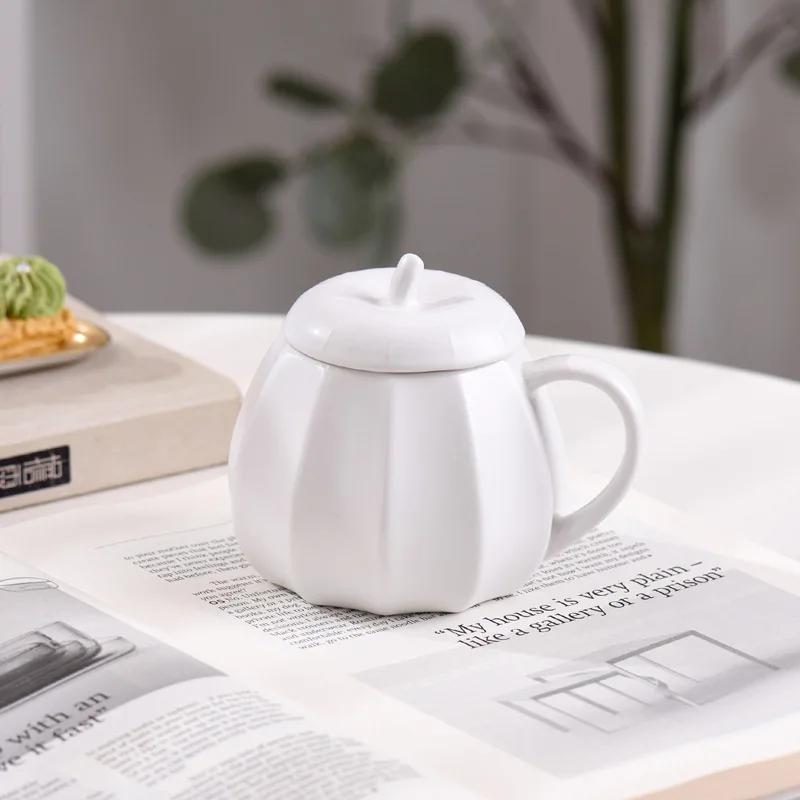 

Halloween Gifts Pumpkin Cup Ceramic Mugs Office Coffee Mugs Milk Mugs Water Cup with Lid Breakfast Cups Milk Tea Cups Tea Mug 300ML білий