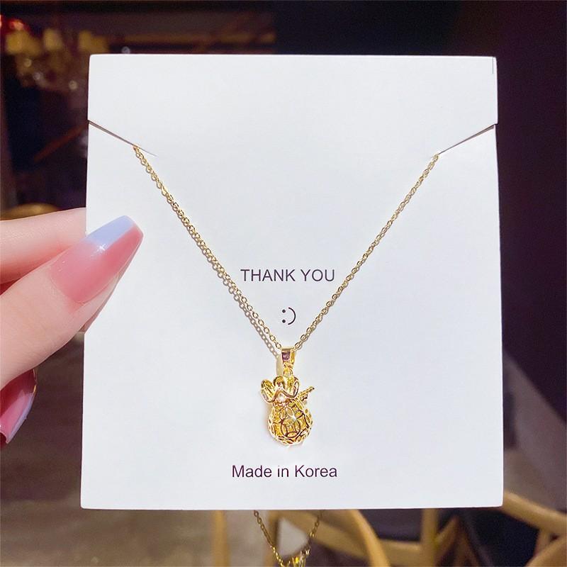 Fashion Light Luxury Titanium Steel Necklace Women'S High-End Pendant Sweet Temperament Collarbone Chain Does Not Fade Accessories