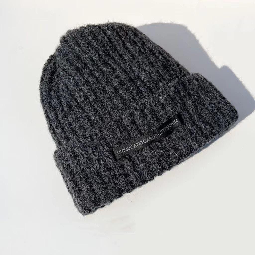 Women's Winter Knit Beanie: Stylish Japanese & Korean Design, Outdoor Warmth for Elementary Students