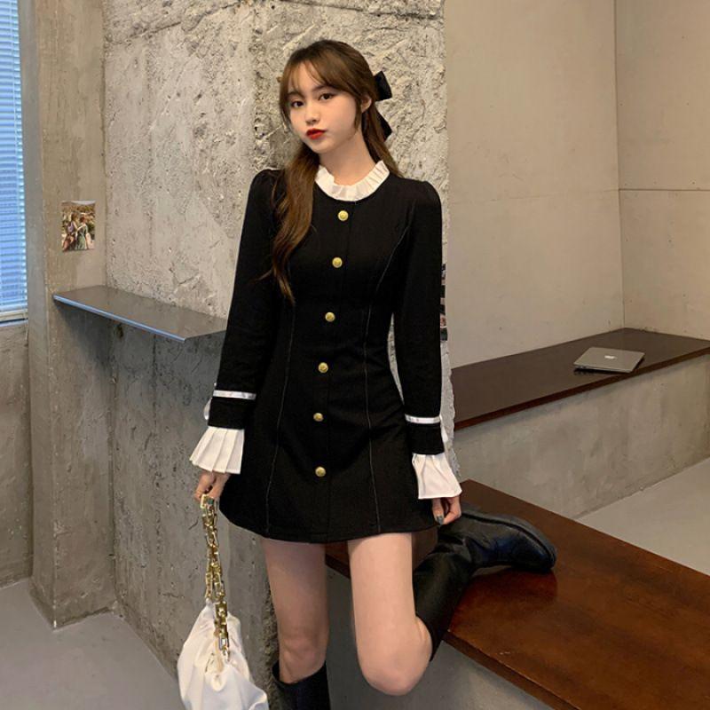 

2025 Autumn Hepburn Style Dress Slim fit Slimming Black A- line Skirt Design Single-Breasted Chic Black Dress MM654 Black S