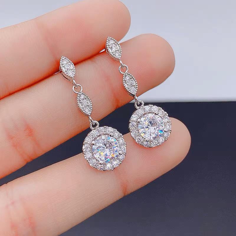 European and American Rhinestone Drop Earrings: Fashionable, Simple, Versatile with a Korean Style