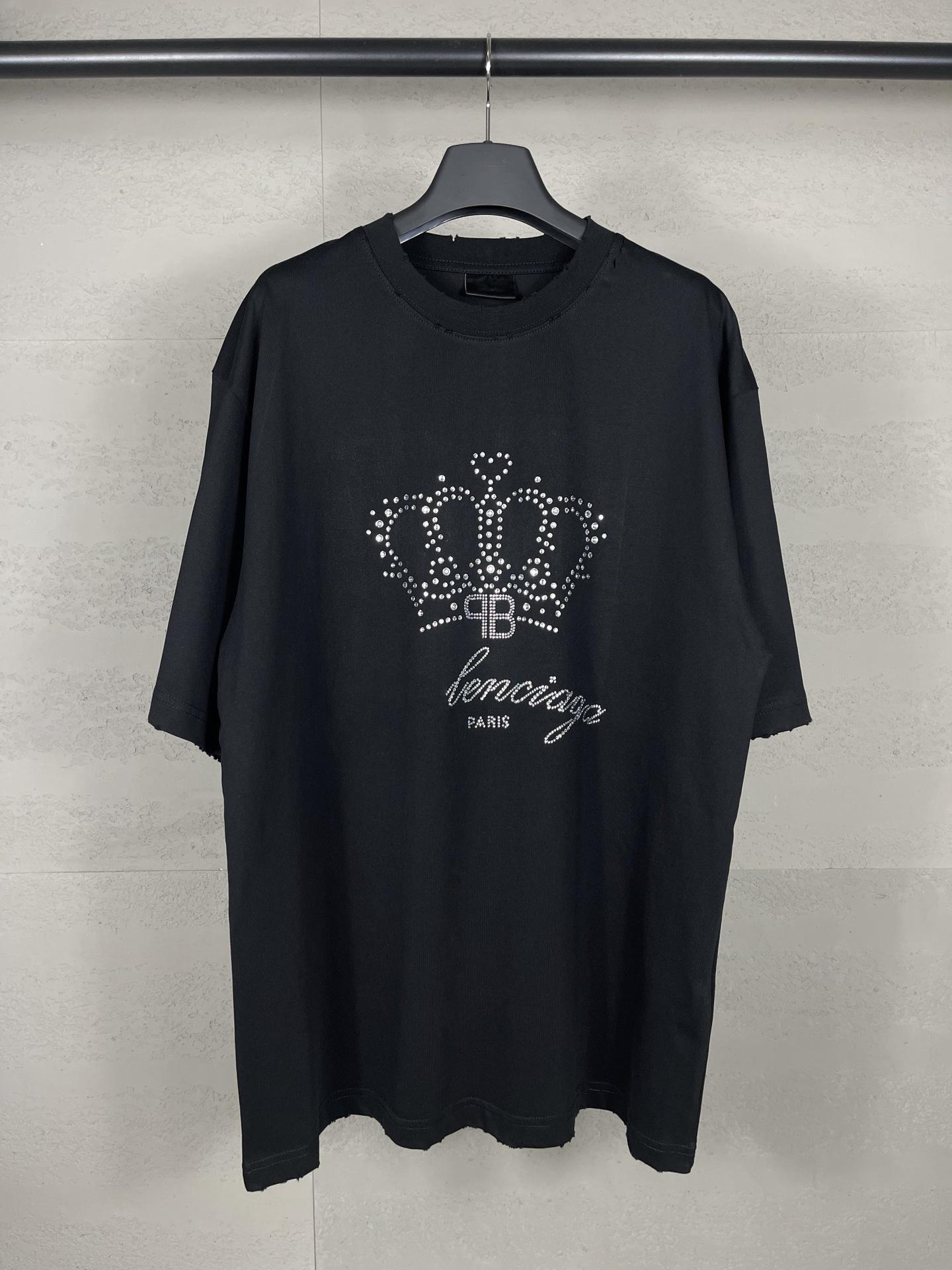 

Футболка с логотипом Paris 2024 и эффектом потертости с яркой ромбовидной отделкой Extra Small чёрный