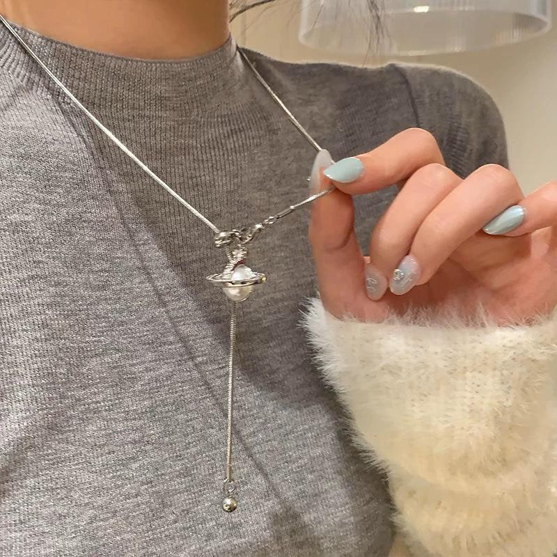 Pearl Planet Pendant, Fringed Sweater Chain, Women's High-end Sense, Unique Long Pull-out Neck Chain, High-end Necklace.