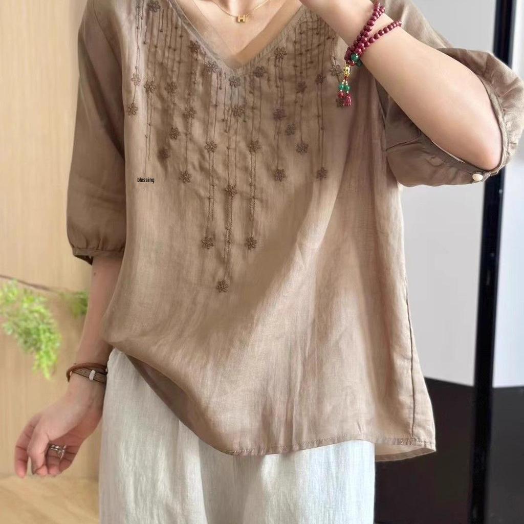 Summer 2026 Women's Plus Size Cotton Linen Two-Piece Suit with Slimming Embroidery for Middle-Aged and Elderly Mothers
