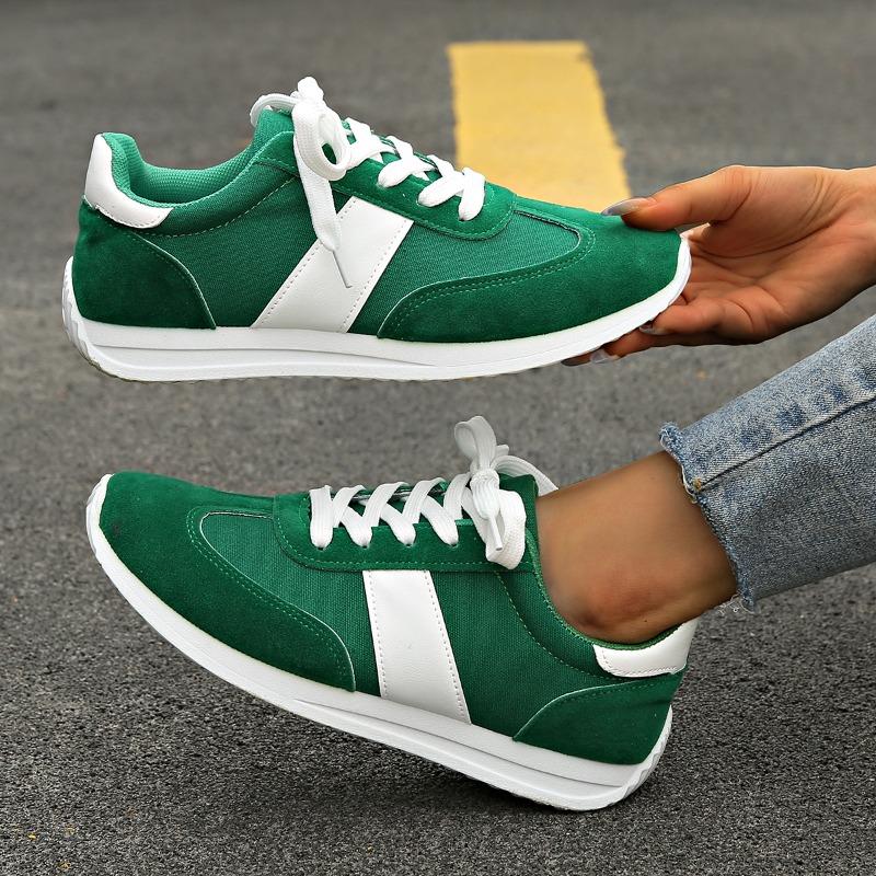 Fashion Spring New Style Women Sneakers Comfortable Outdoor Fashion Versatile Flats Casual Sneakers Lace Up Women Sports Shoes Plus Size