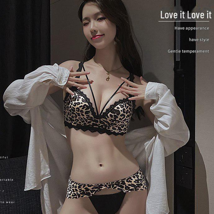 

Женский комплект нижнего белья пуш-ап с леопардовым принтом, беспроводной, для визуального увеличения маленькой груди, бюстгальтер с боковой поддержкой 38/85C Thin Cup (Approx. 0.8CM)