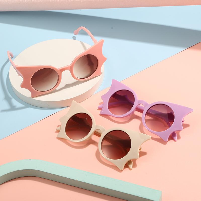 New Kids Sunglasses UV400 Round Artistic Cute Boys Girls Eyewear Fashion Sweet Children Sun Glasses