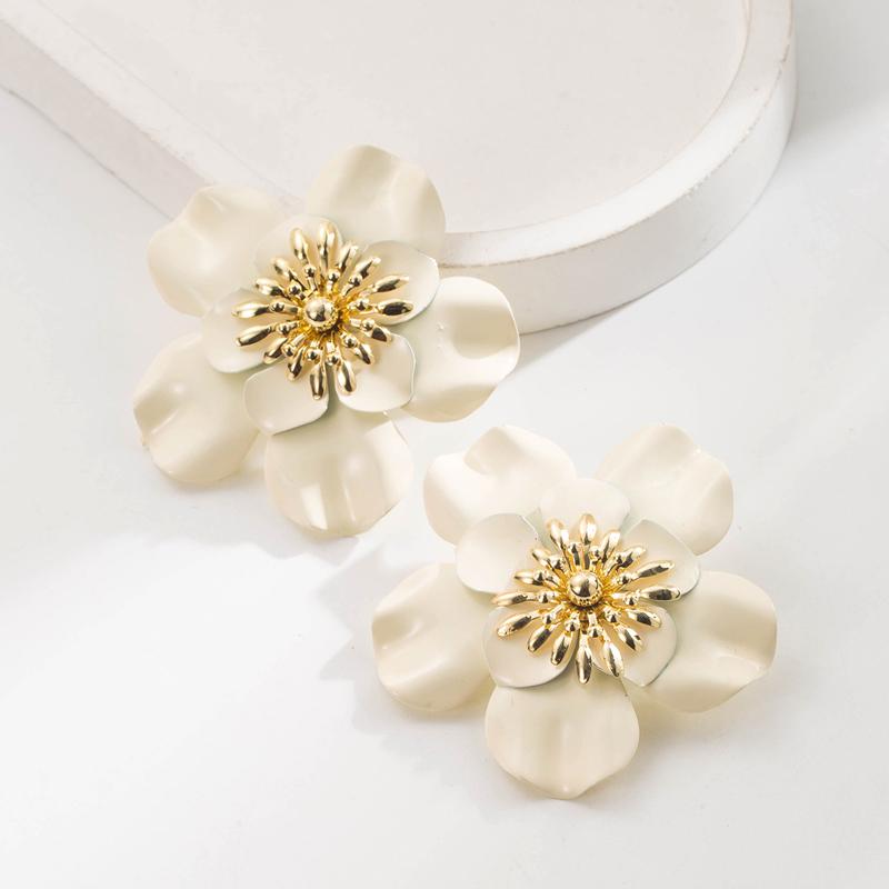 

Exaggerated Large Double-Layer Flower Stud Earrings for Women Vintage Flower Vacation Design Earrings Fashion Zircon Gifts бежевий