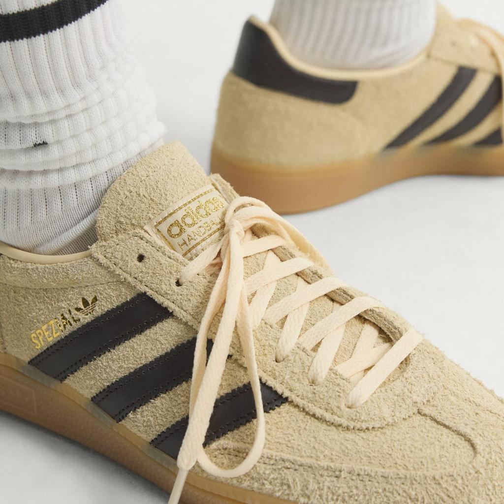 adidas HANDBALL SPEZIAL KK0932 Unisex Originals Sneakers Warm Vanilla / Aurora Coffee / Gold Metallic