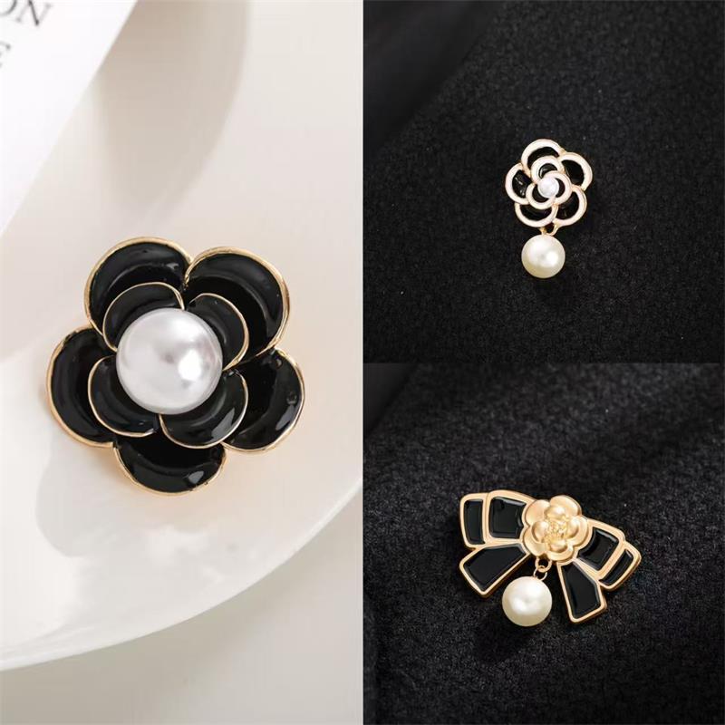 Kamelien Perlen Brooch Schwarz Öl-Tropfendes Metall Trauer Corsage Pin High-End Französisch Elegant Tasche Tuch Schal Zubehör Brooch