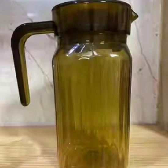 Acrylic High-Temperature Resistant Pitcher - Large Capacity Cold Water and Juice Jug for Home, Restaurant, or Bar