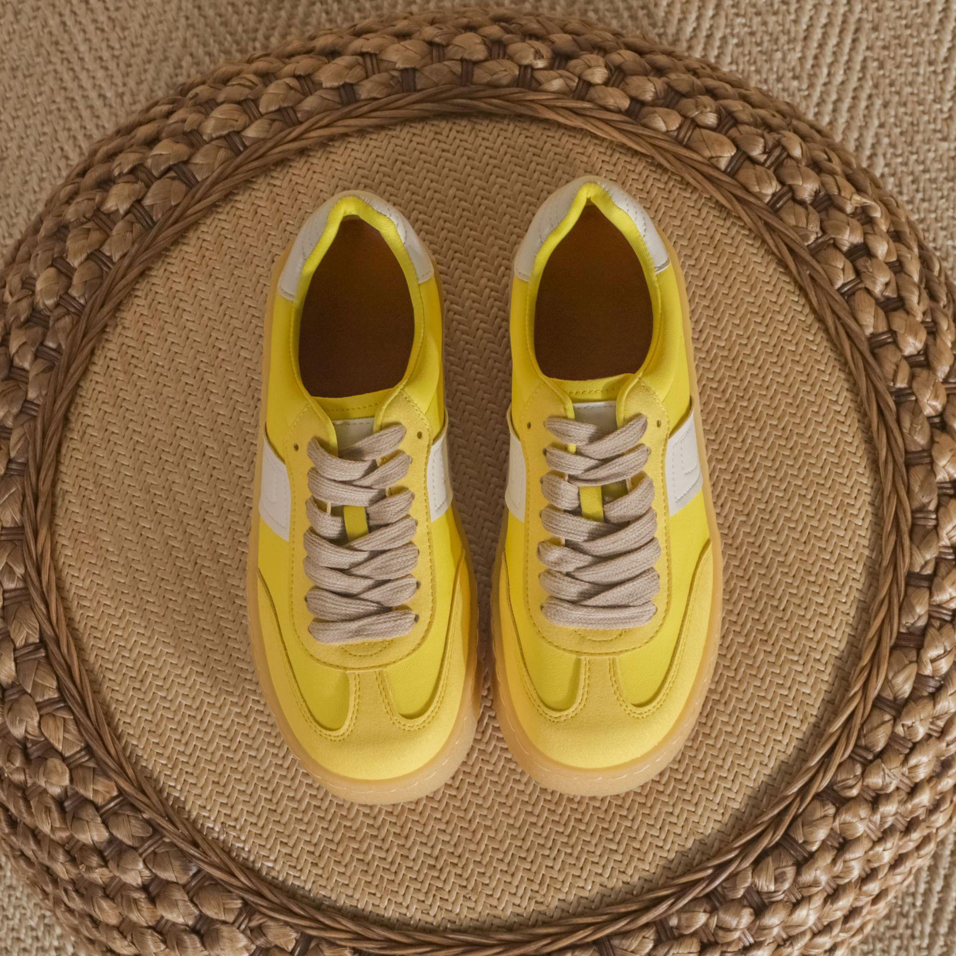 

Grape mother 2025 autumn new thick-soled German training shoes women s shoes soft soles are not tired feet small people increase height casual sho 40 лимонно-желтый