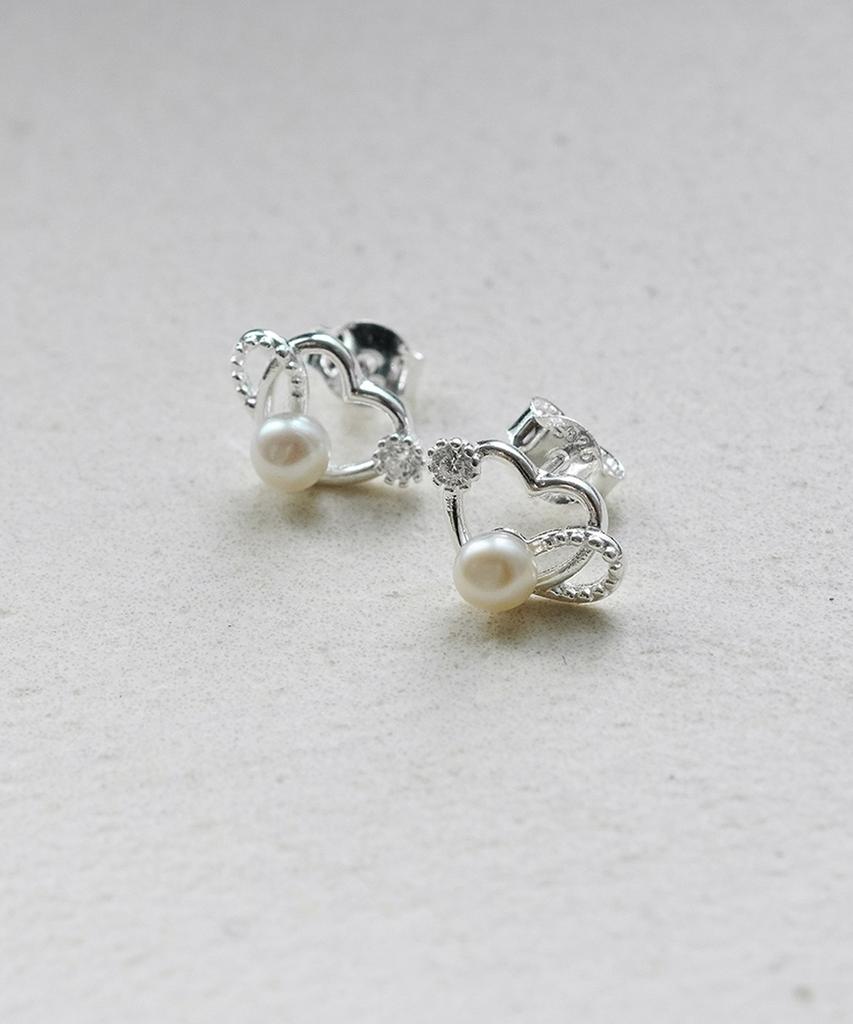 Alleun Silver 925 Heart Cubic Freshwater Pearl Stud Earrings