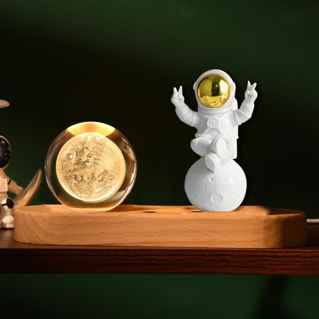 3D Crystal Moon Lamp – Engraved LED Light with Astronaut, USB-Powered Table Lamp, Wooden Base, Romantic Home & Office