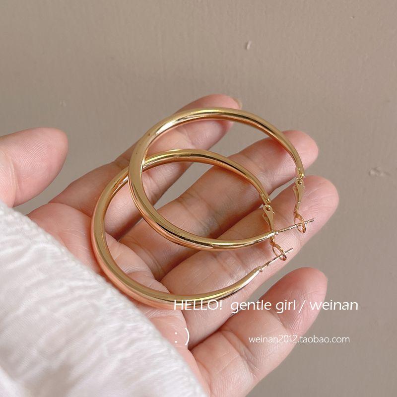 

2024 New Arrival Best Selling Hoop Earrings Female Accessible Luxury Fancy Simple Bracelet Ear Clip Ear Rings Exaggerated Big Ear Ring Stud Earrings Pair of large gold and silver studs