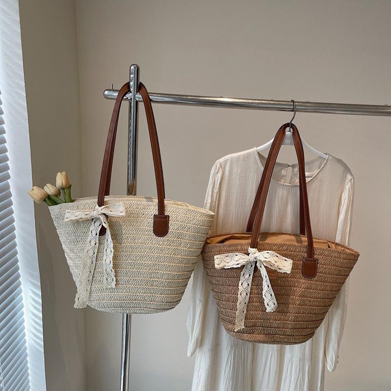 Women's Large Capacity New Vacation Beach Straw Shoulder Bag Woven Commuter Bucket Bag Basket Tote Bag
