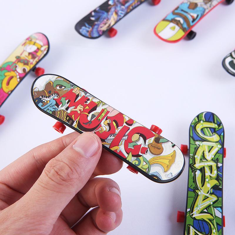 Mini Skateboard da Dita per Bambini - Regali per Feste di Compleanno e Premi per la Classe