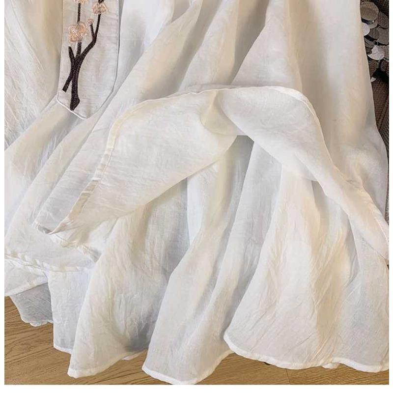 A Stylish and Retro Mid-length Embroidered Skirt with A Flexible Waist and A Double-layered Flowing Skirt