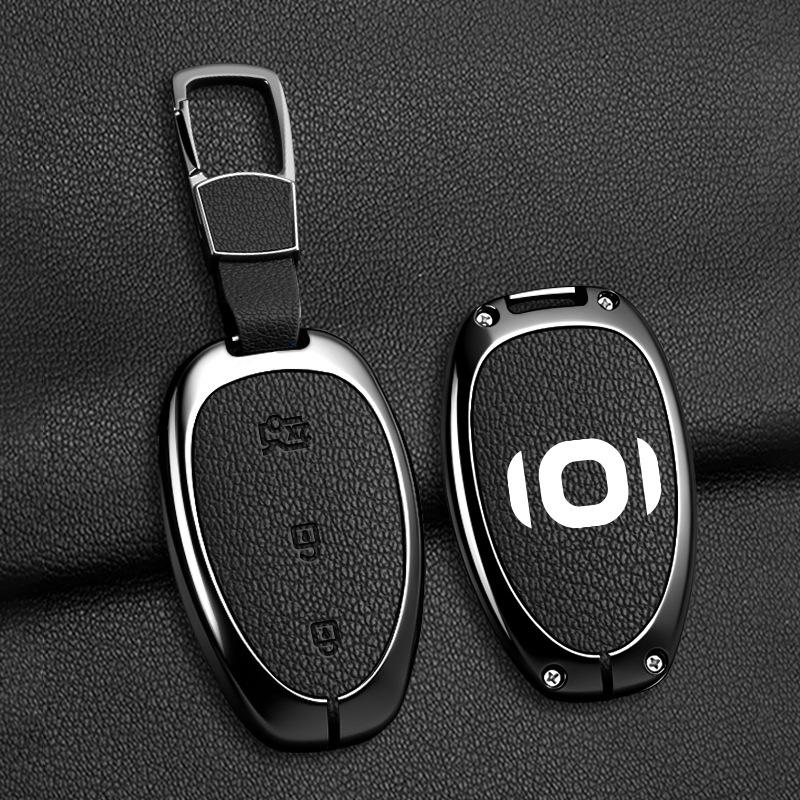 Qiyuan A07 Bluetooth Car Key Case - Stylish Metal Hanging Bag for Men and Women