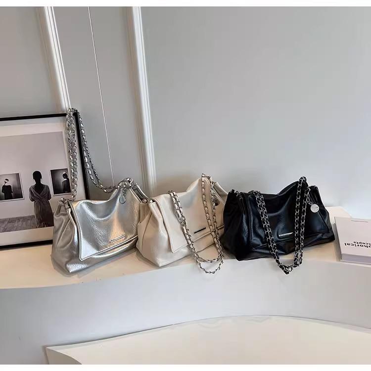 2023 Trendy Women's Chain Tote Bags - Large Capacity Casual Shoulder & Messenger Bag