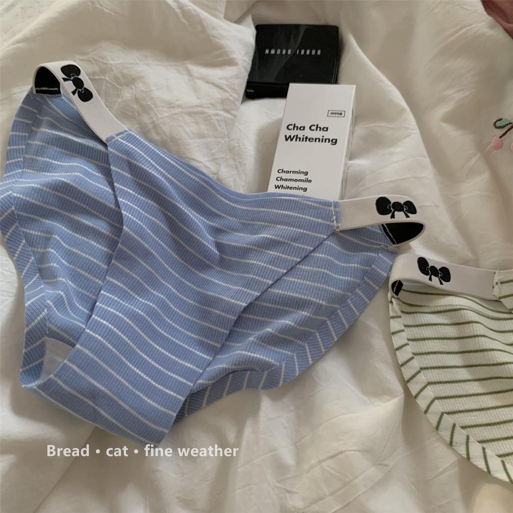 Comfortable Seamless Striped Underwear for Women In Summer Thin Cut Student Girl Triangle Pants