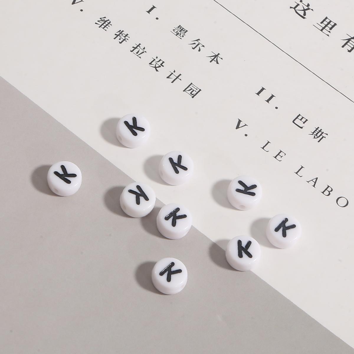 

100 шт. бусины с буквами, круглые бусины с буквами алфавита, акриловые бусины, сделай сам, изготовление ювелирных изделий, браслет, ожерелье, аксессуары K чёрный/белый