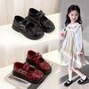 Girls versatile loafers spring and autumn new little girl soft-soled leather shoes bright leather princess shoes fashion single shoes foreign trade