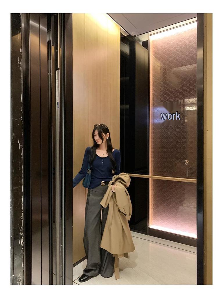 Gentle White Henley Base Layer Women's Slim-Fit Long-Sleeve T-Shirt for Autumn/Winter, New Korean Style.