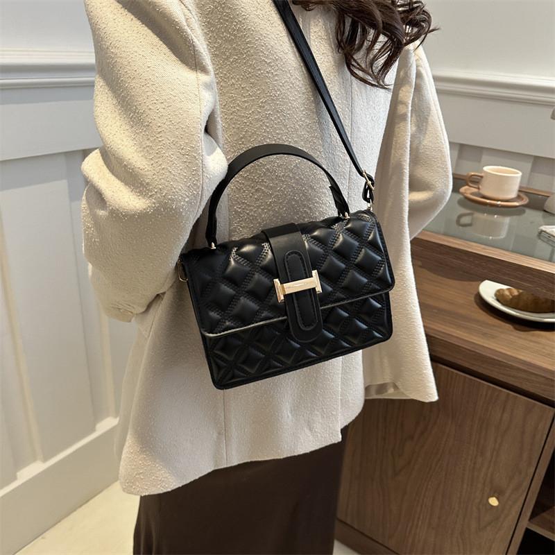 Fashionable Diamond Grid Handbag Women 2024 Spring New Popular Simple Shoulder Crossbody Bag Street Style