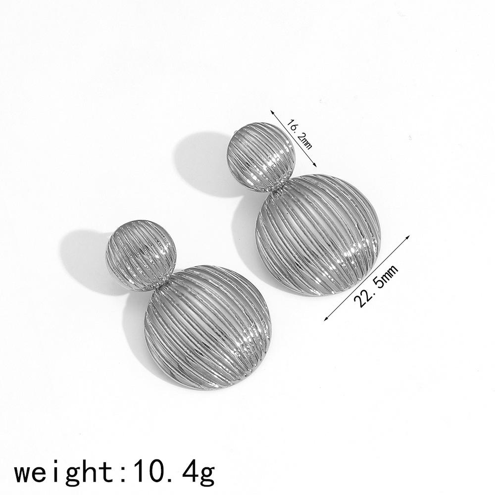 

Geometric Striped 3D Round Titanium-Steel Stud Earrings - European & American Women s 18k Gold Stainless Steel серебряный