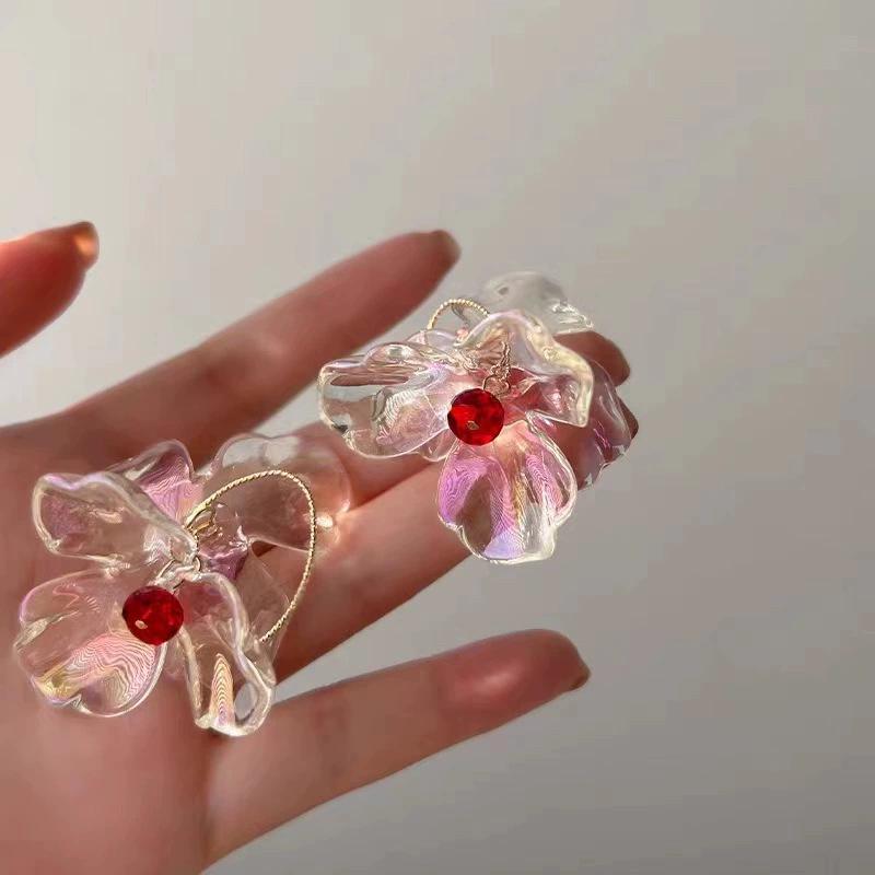 Resort-Style Beaded Stud Earrings: Handmade, Versatile, and Perfect for Spring and Summer with an Exquisite, Elegant Touch.