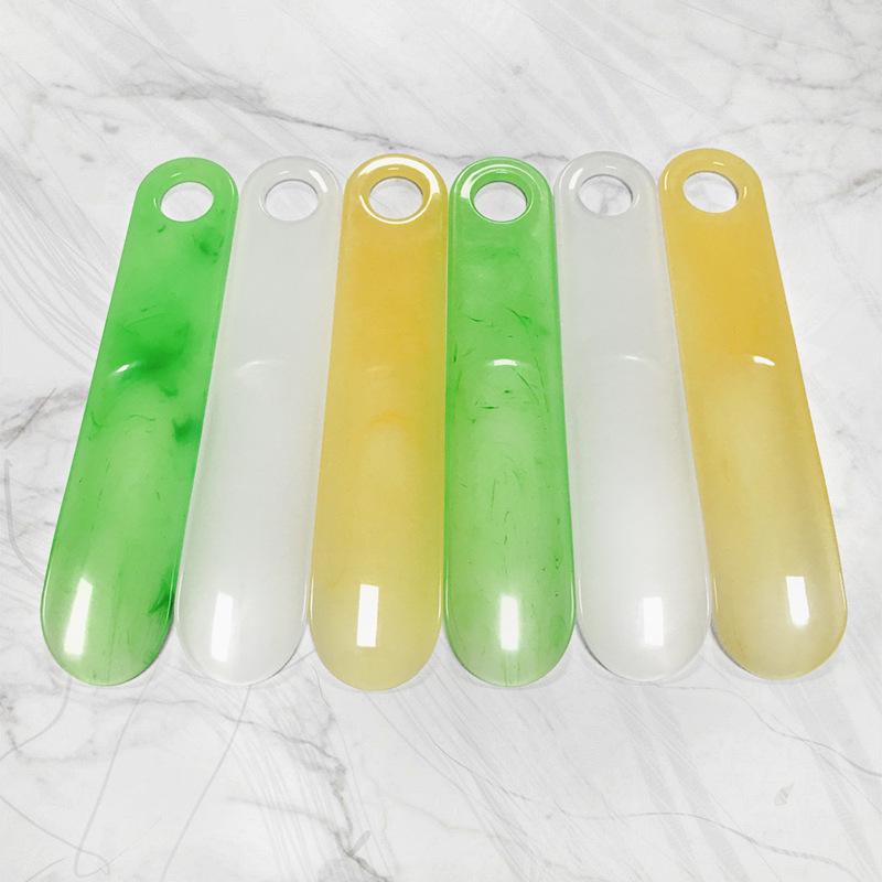 19cm Portable Translucent Shoehorn - Unique Shape, Compact Plastic Shoe Lifter