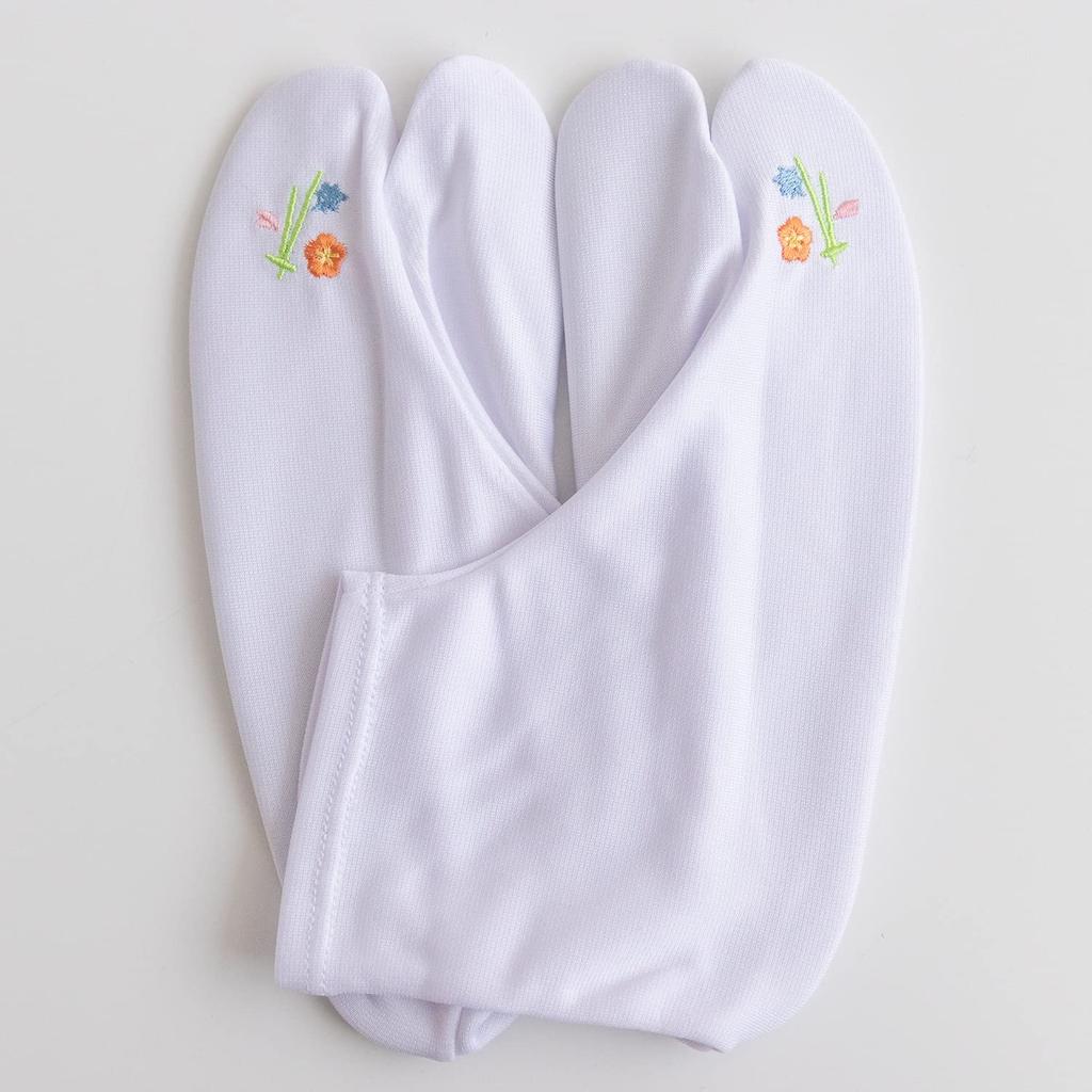 KYOETSU Embroidered Tabi Socks with Japanese Pattern and Tabi Covers Women's Non-Slip (Sizes 13-14cm, A. Fukiyose)