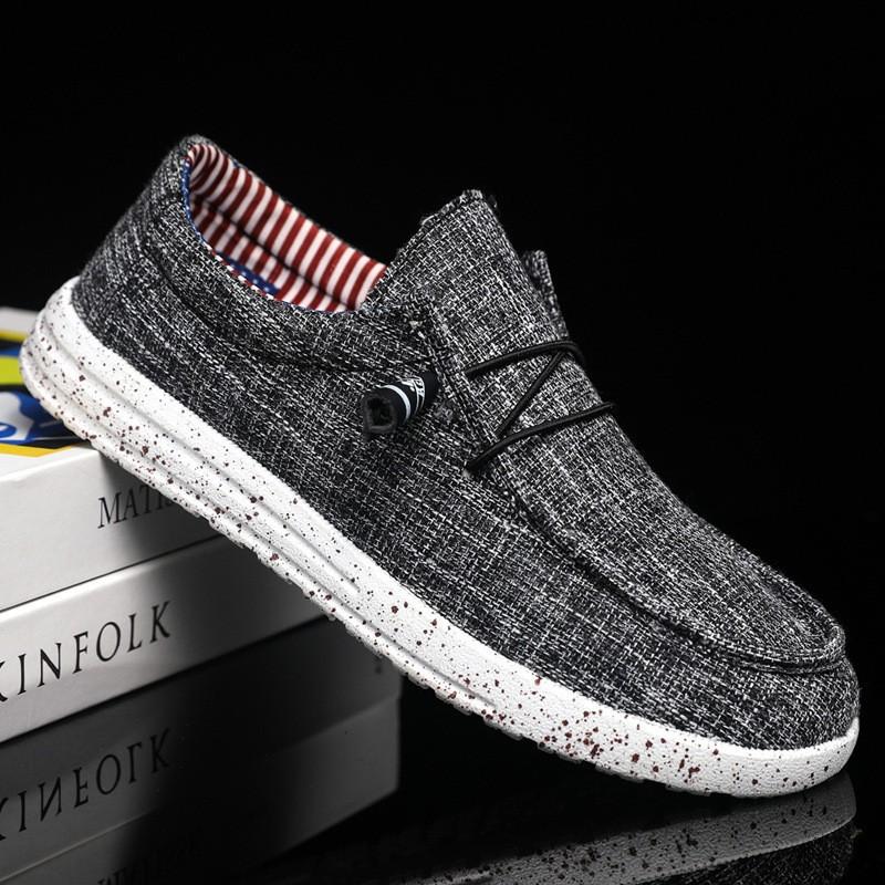 Cross-border plus-size men's shoes, loafers, Korean version of fashion casual trendy men, breathable, lightweight, lazy, one-footed, light canvas shoe