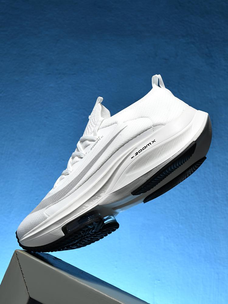 Must-Have: Trendy Basketball Shoes with Comfortable Soft Soles for Casual Sports