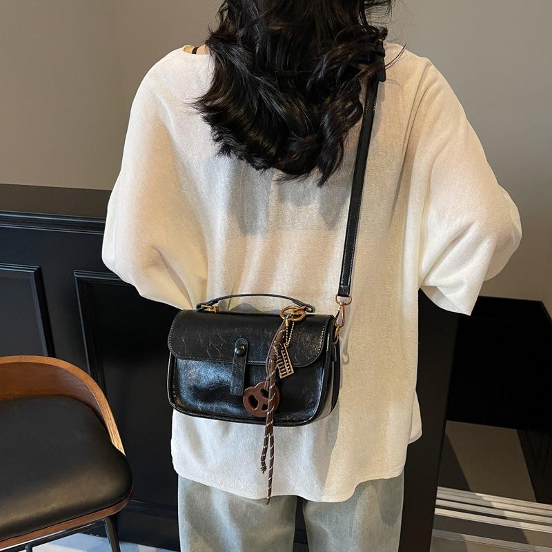 Premium sense small bag women 2025 new versatile messenger bag fashion super fire portable small square bag