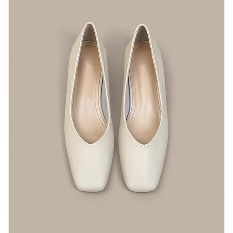 Off-white Leather V-mouth Thick Heel Commuter Single Shoes Women's Soft Sole Soft Leather Versatile Comfortable Square Head Low Heel Milk Work Shoes