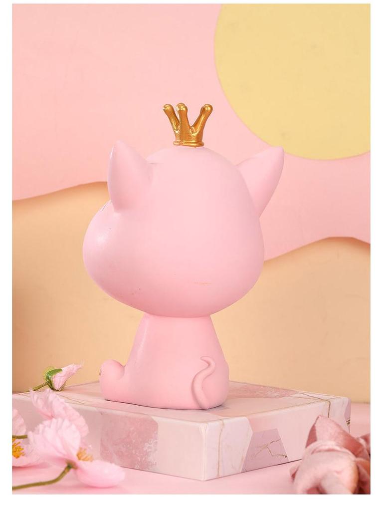 Creative Cat Light Luxury Resin Ornament for Home Decor & Key Storage
