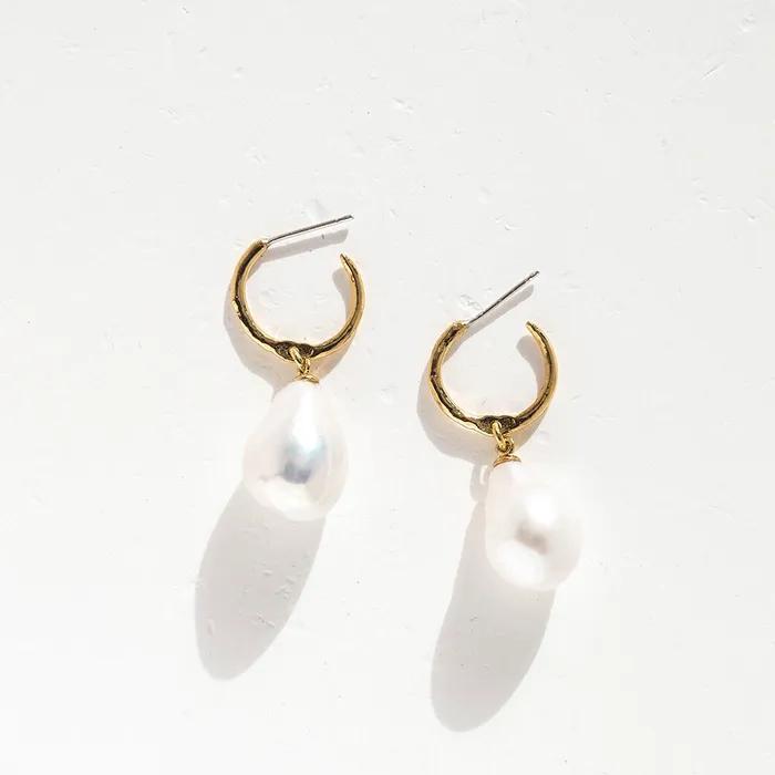 The Fragments of Light Earring, Gold