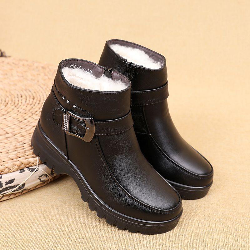 Winter cotton shoes velvet warm short boots flat bottom non-slip elderly leather shoes soft sole medium and old cotton boots women