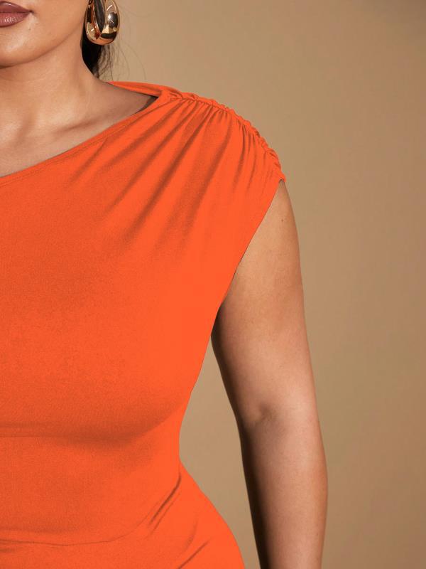 Letnia 2025 Dopasowana Sukienka Podkreślająca Talie z Rozcięciem - Styl Europejski i Amerykański z Krótkimi Rękawami