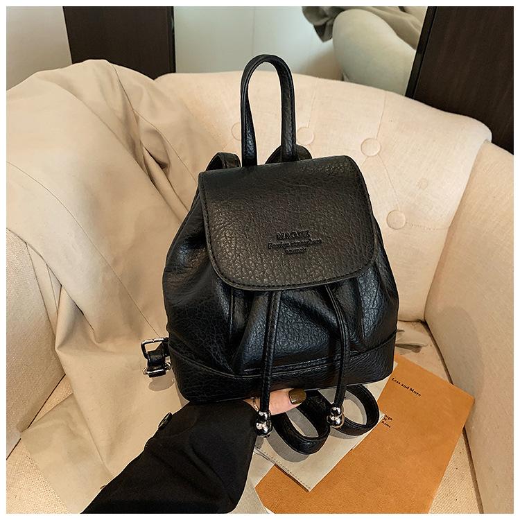 

Модная маленькая женская сумка 2025 лето новый рюкзак универсальный дизайн текстура дорожный рюкзак чёрный