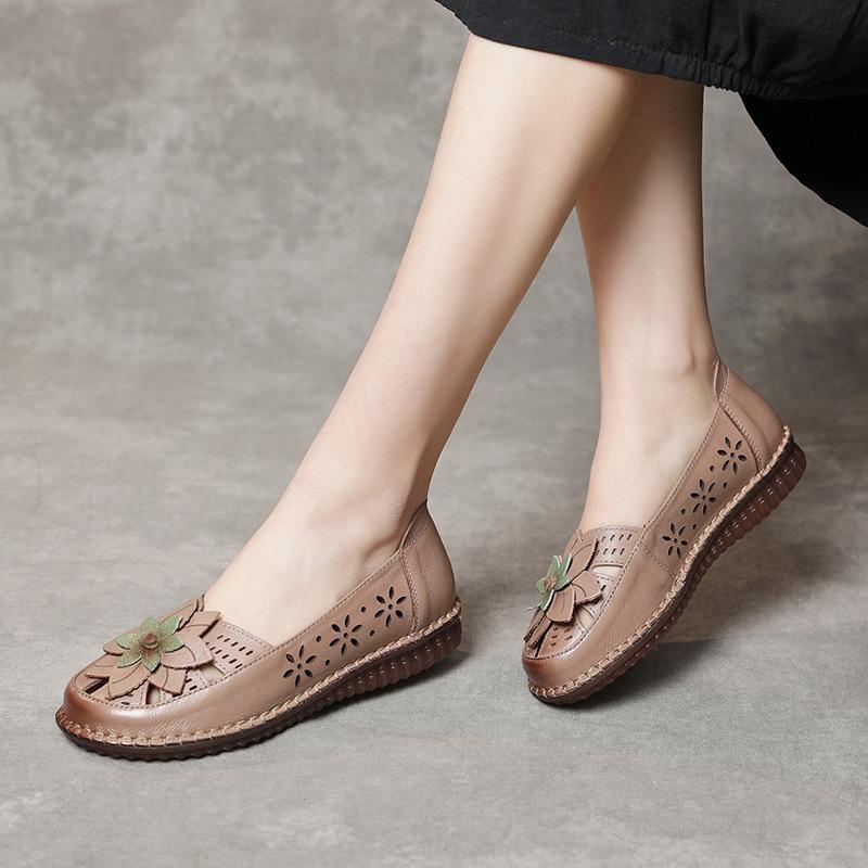 

Summer retro beef tendon soft-soled flower women s leather hole mother shoes flat-soled hollow medium and old sandals 41