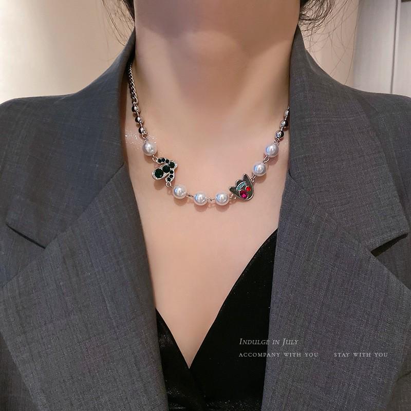 Titanium Steel Black Heart Pendant Necklace - High-End Niche Design Sweater Chain